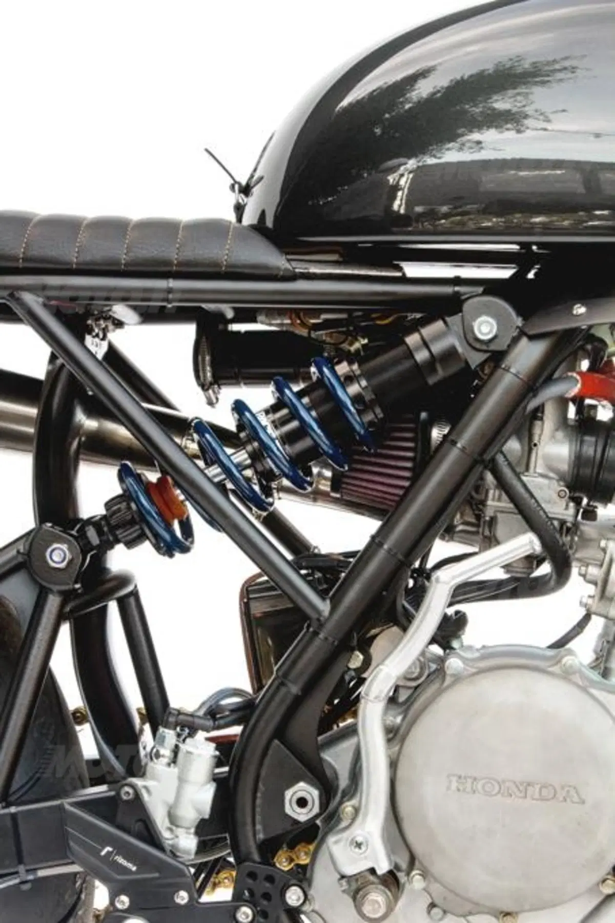 Deus ex Machina Sibling Rivalry (3)