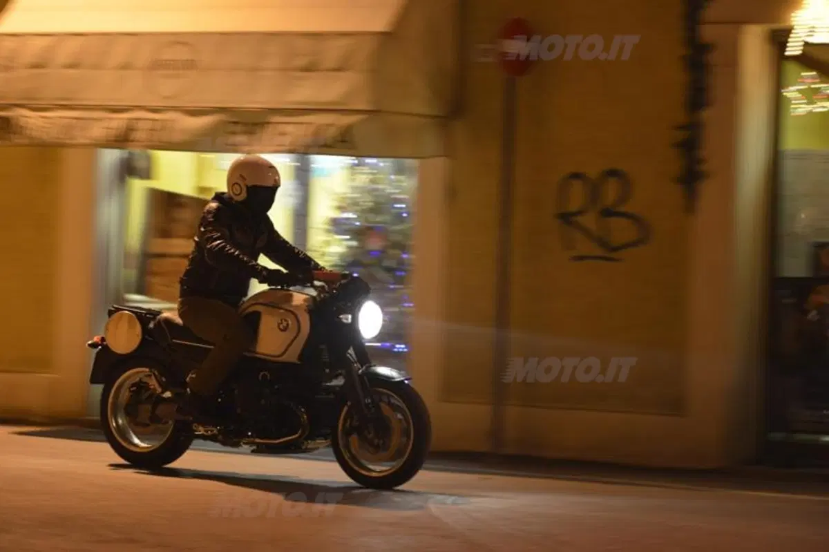BMW Xrambler by Unit Garage: più curata dell’originale (4)