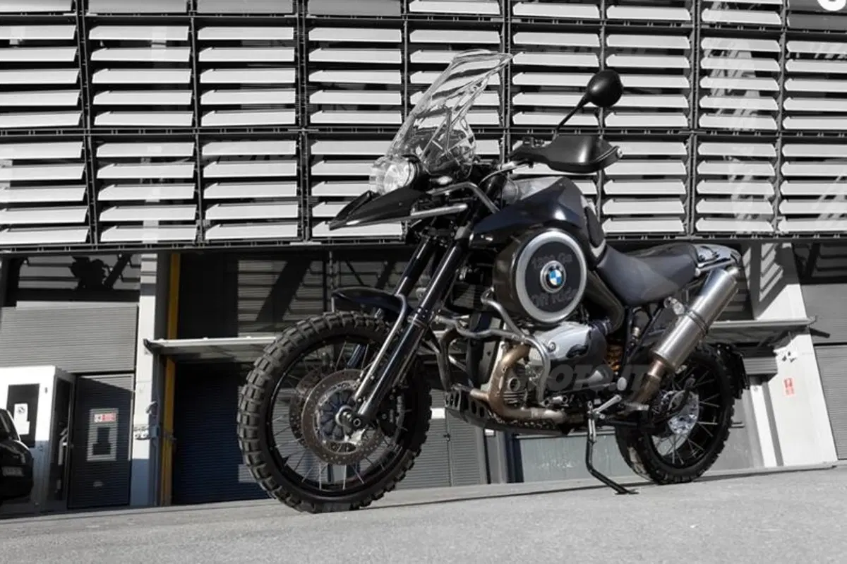 BMW Xrambler by Unit Garage: più curata dell’originale (31)