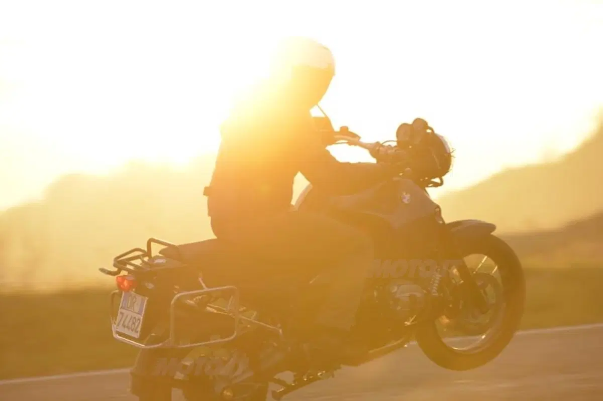 BMW R120 G/S, il kit di Unit Garage
