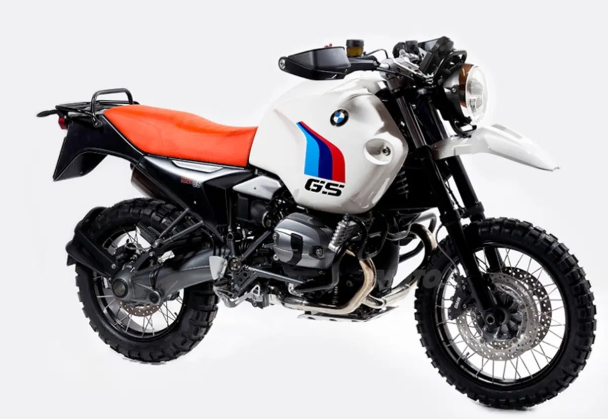 BMW R120 G/S, il kit di Unit Garage (14)