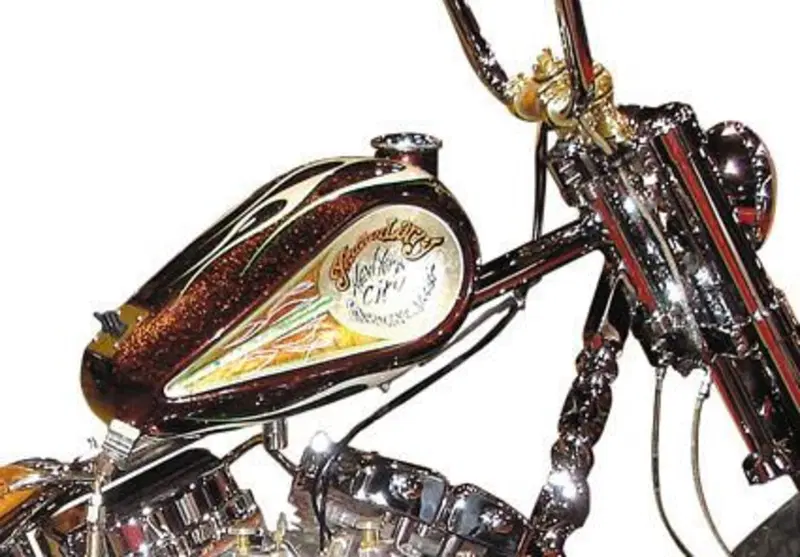 Serbatoio benzina 3 galloni Legacy Dish 1 tappo a Paughco