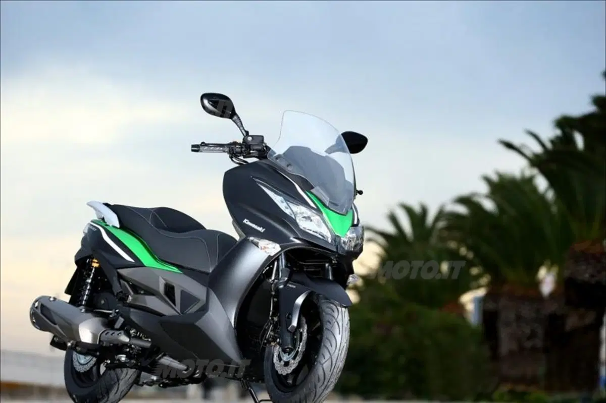 Kawasaki J300 (28)