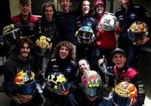 MotoGP 2021. Il GP di Valencia. I piloti dell'Academy riportano in pista i caschi di Rossi [GALLERY]