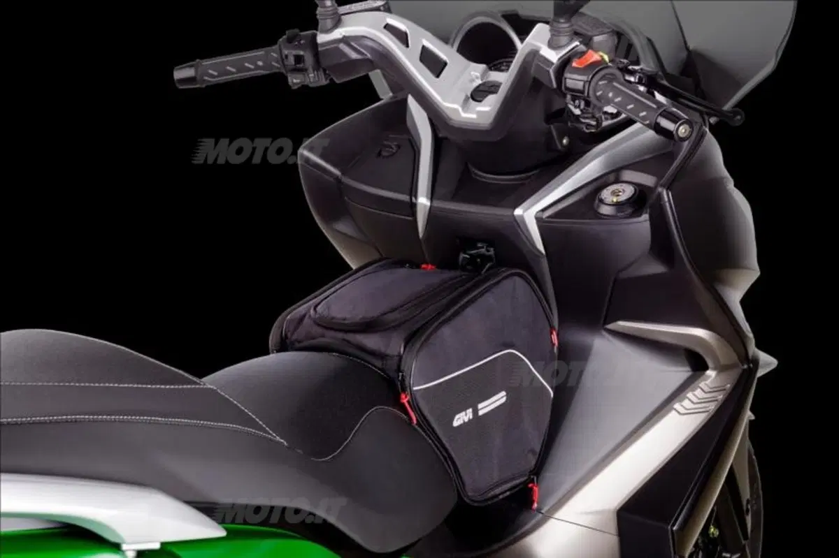 Kawasaki J300 (64)