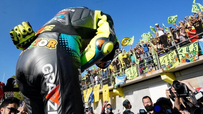 MotoGP 2021. Il GP di Valencia. L&#039;ultimo saluto di Valentino Rossi [VIDEO]