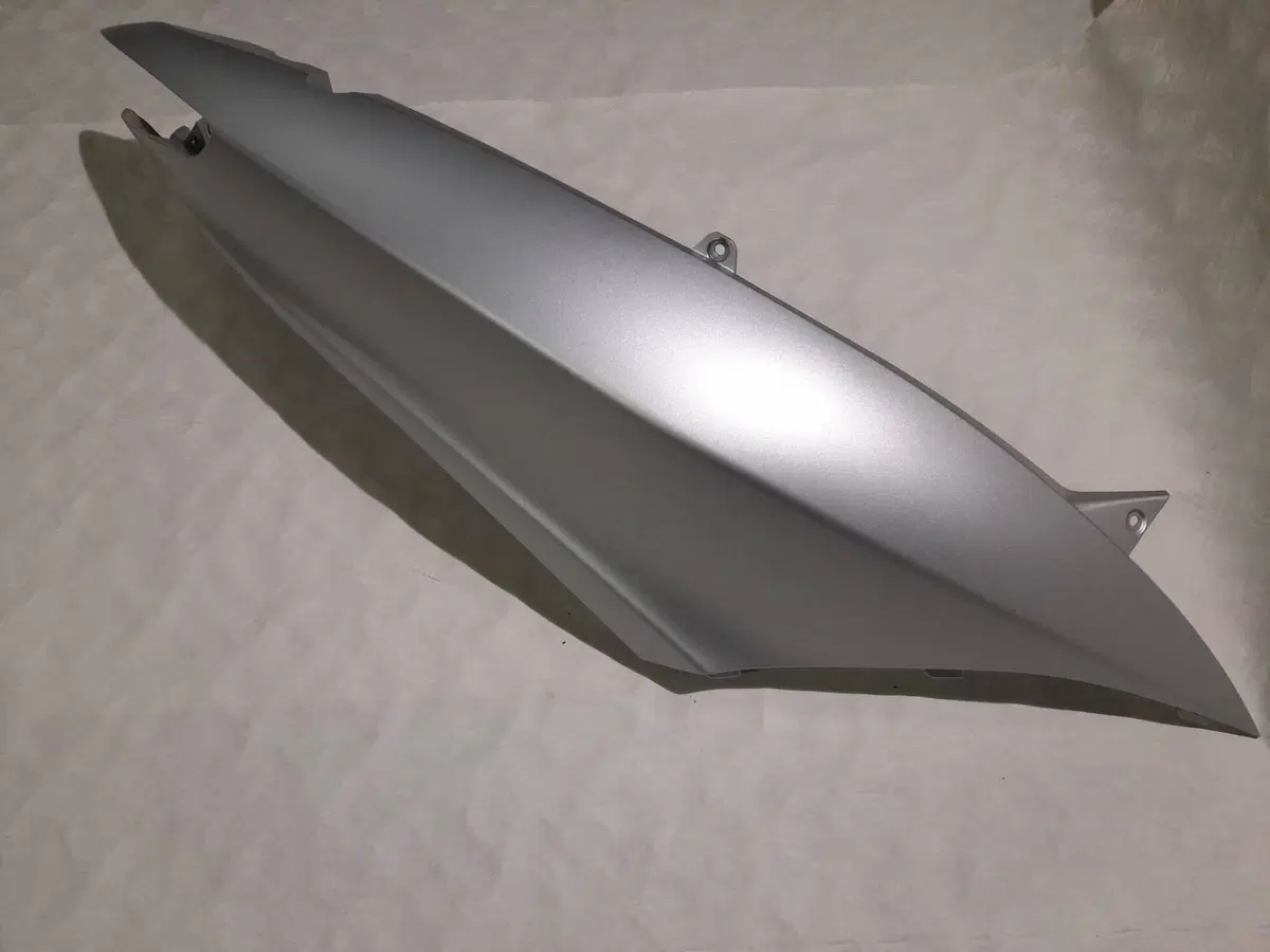 FIANCATA POSTERIORE DX PIAGGIO MP3 HPE