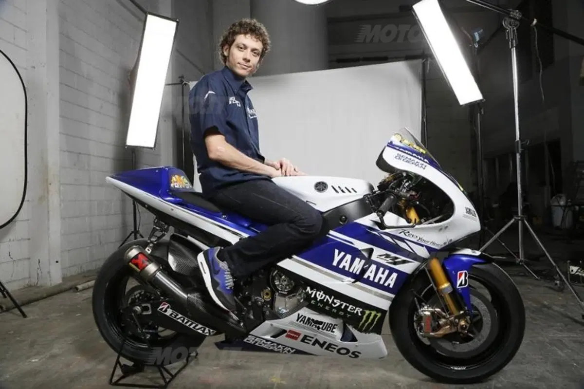 MotoGP. Svelate le nuove Yamaha M1 2014 (2)