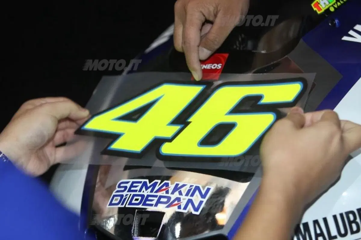 MotoGP. Svelate le nuove Yamaha M1 2014 (5)