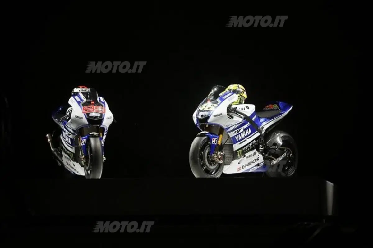 MotoGP. Svelate le nuove Yamaha M1 2014 (11)