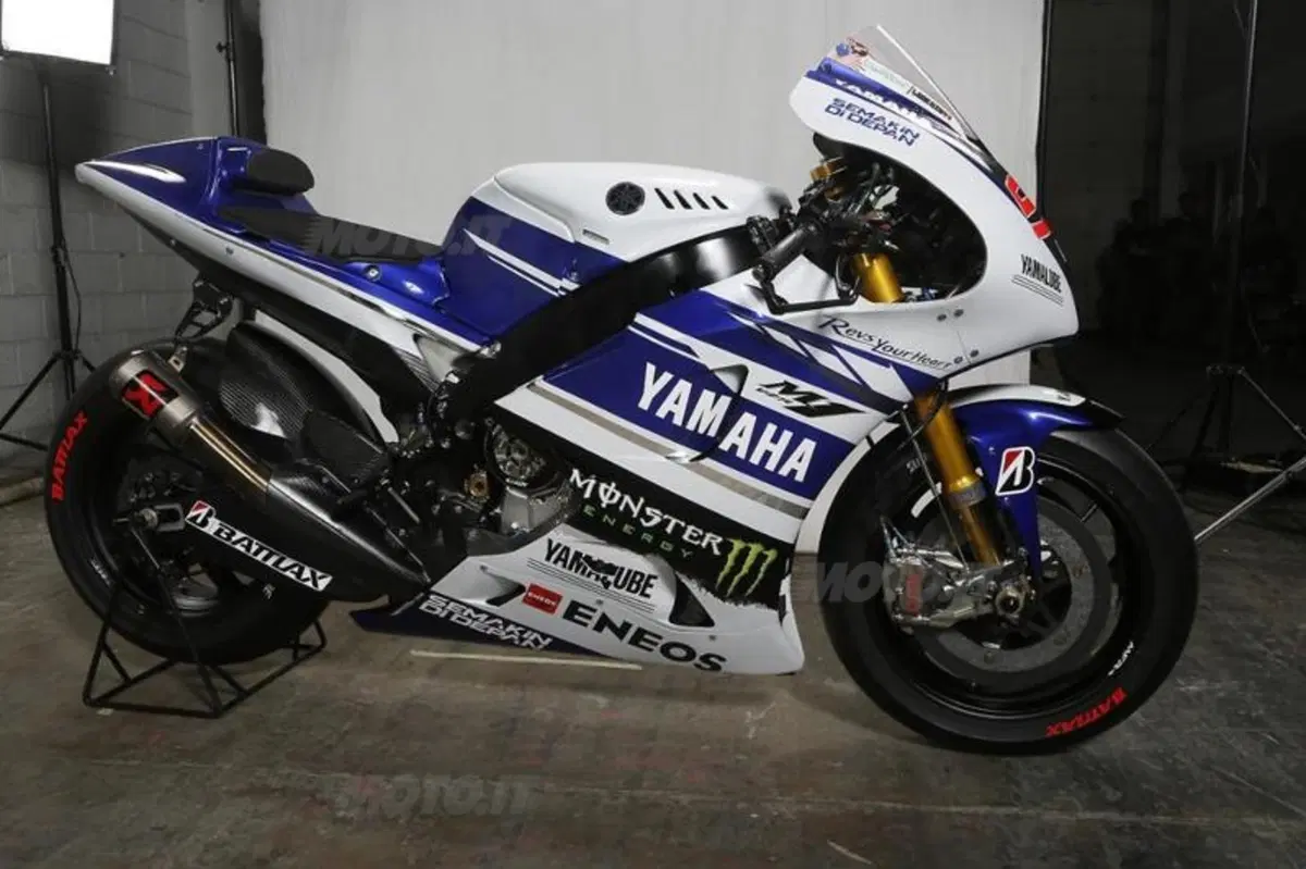 MotoGP. Svelate le nuove Yamaha M1 2014 (13)