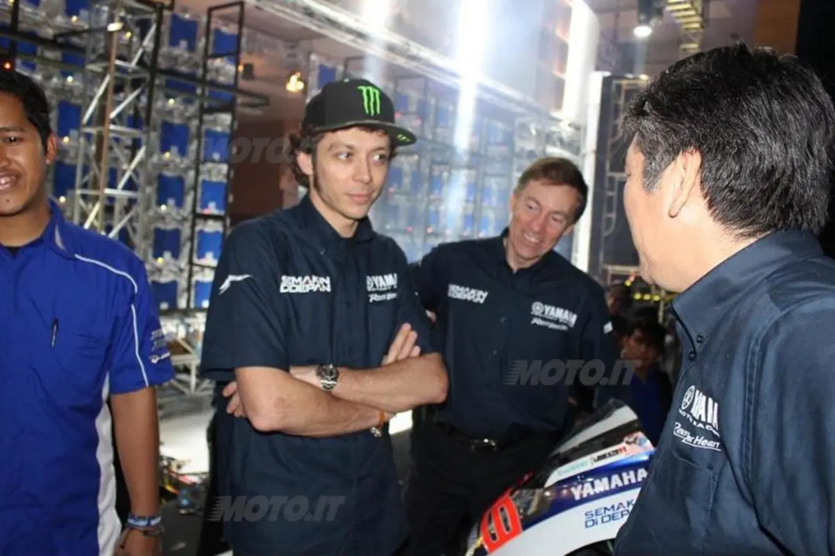 MotoGP. Svelate le nuove Yamaha M1 2014 (25)