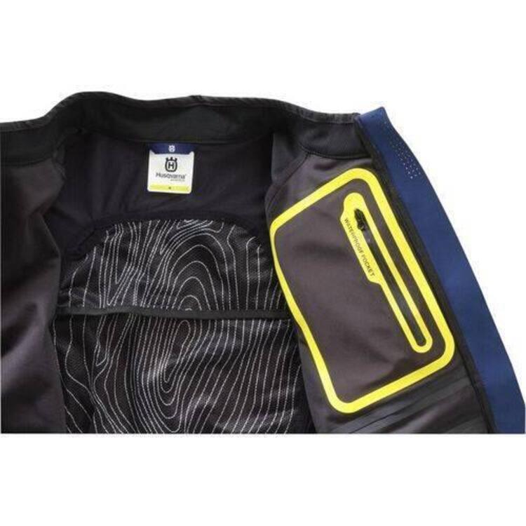 Husqvarna Gotland Vest (4)