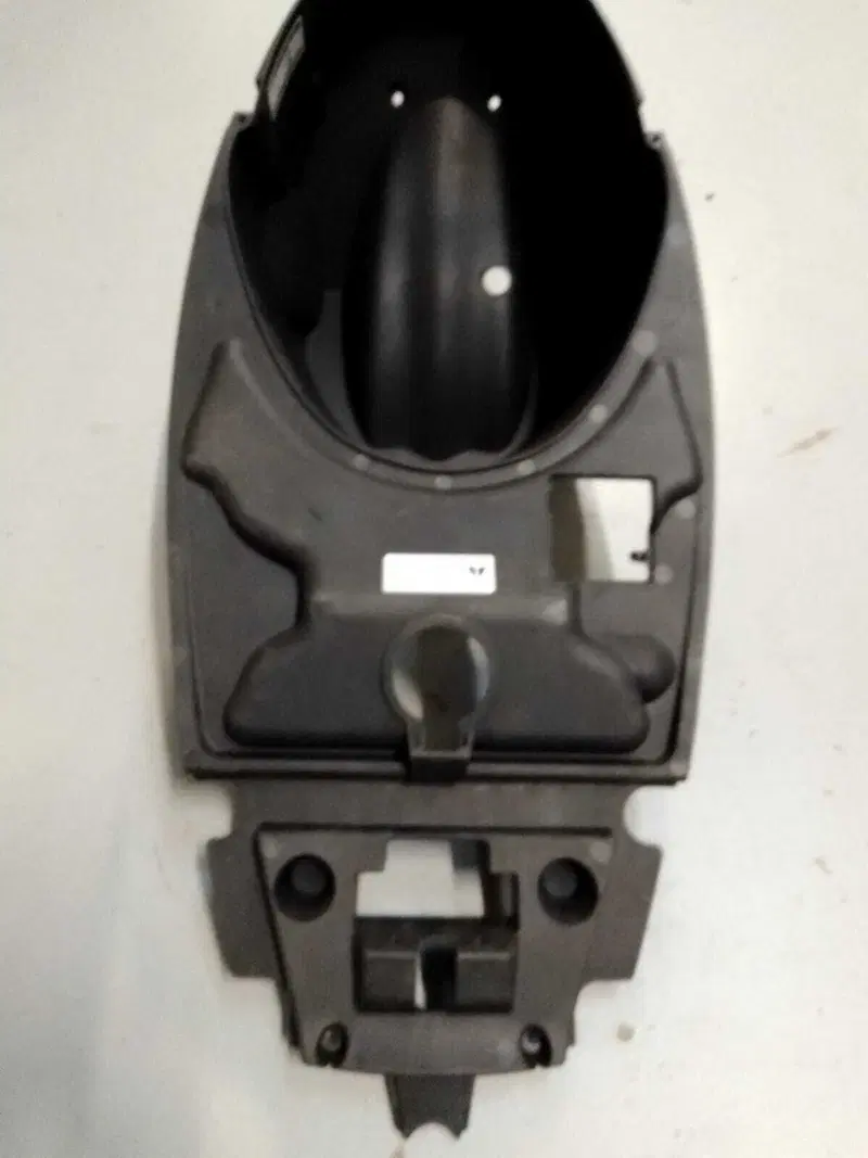 VANO PORTACASCO PER APRILIA SPORT CITY 125 (2)