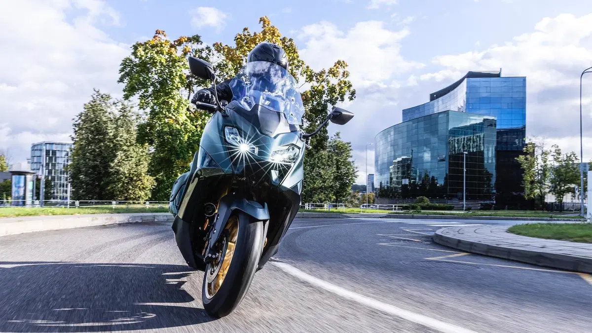 Nuovo Yamaha TMAX 560 2022, foto e dati (11)