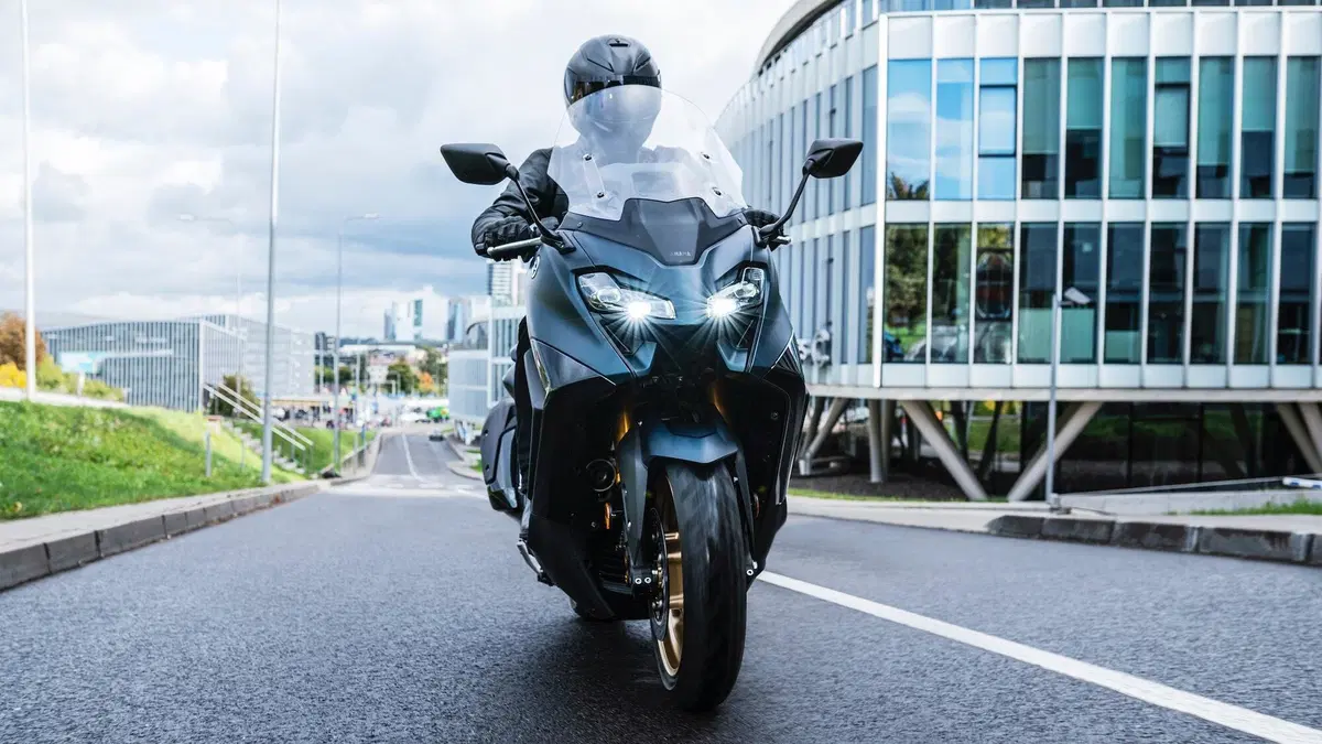 Nuovo Yamaha TMAX 560 2022, foto e dati (29)