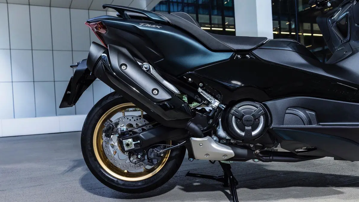 Nuovo Yamaha TMAX 560 2022, foto e dati (23)