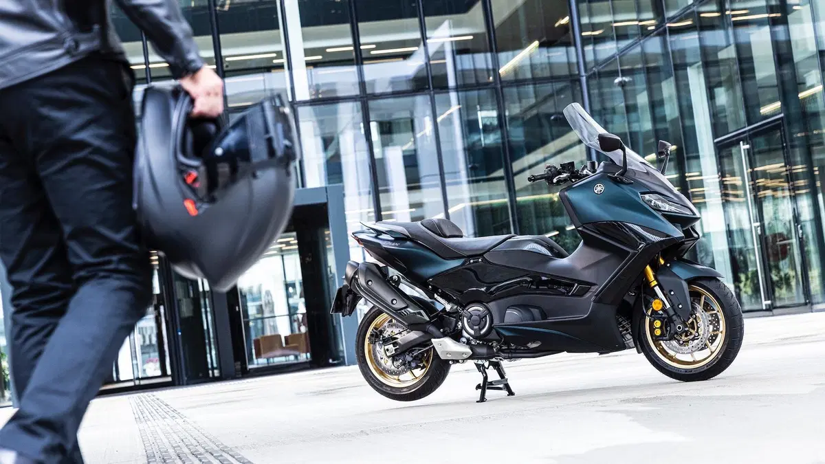 Nuovo Yamaha TMAX 560 2022, foto e dati (45)