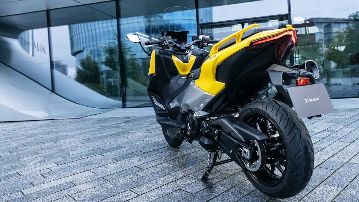 Nuovo Yamaha TMAX 560 2022, foto e dati (50)