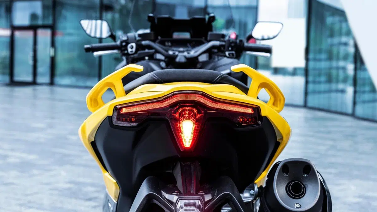 Yamaha T-Max 560 T-Max 560 (2022 - 24) (16)