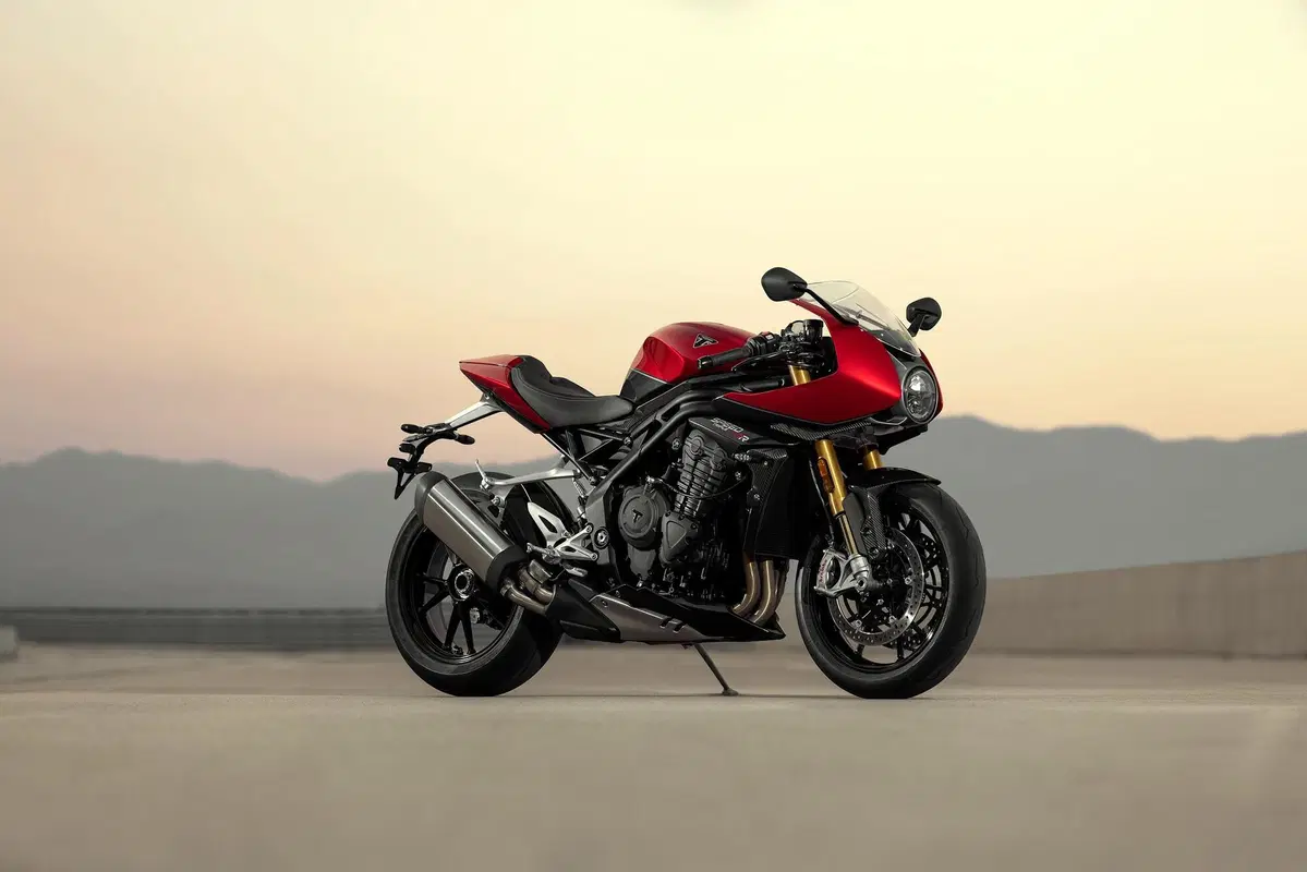 Triumph e EICMA con 10 novità. In anteprima la nuova Tiger 1200!