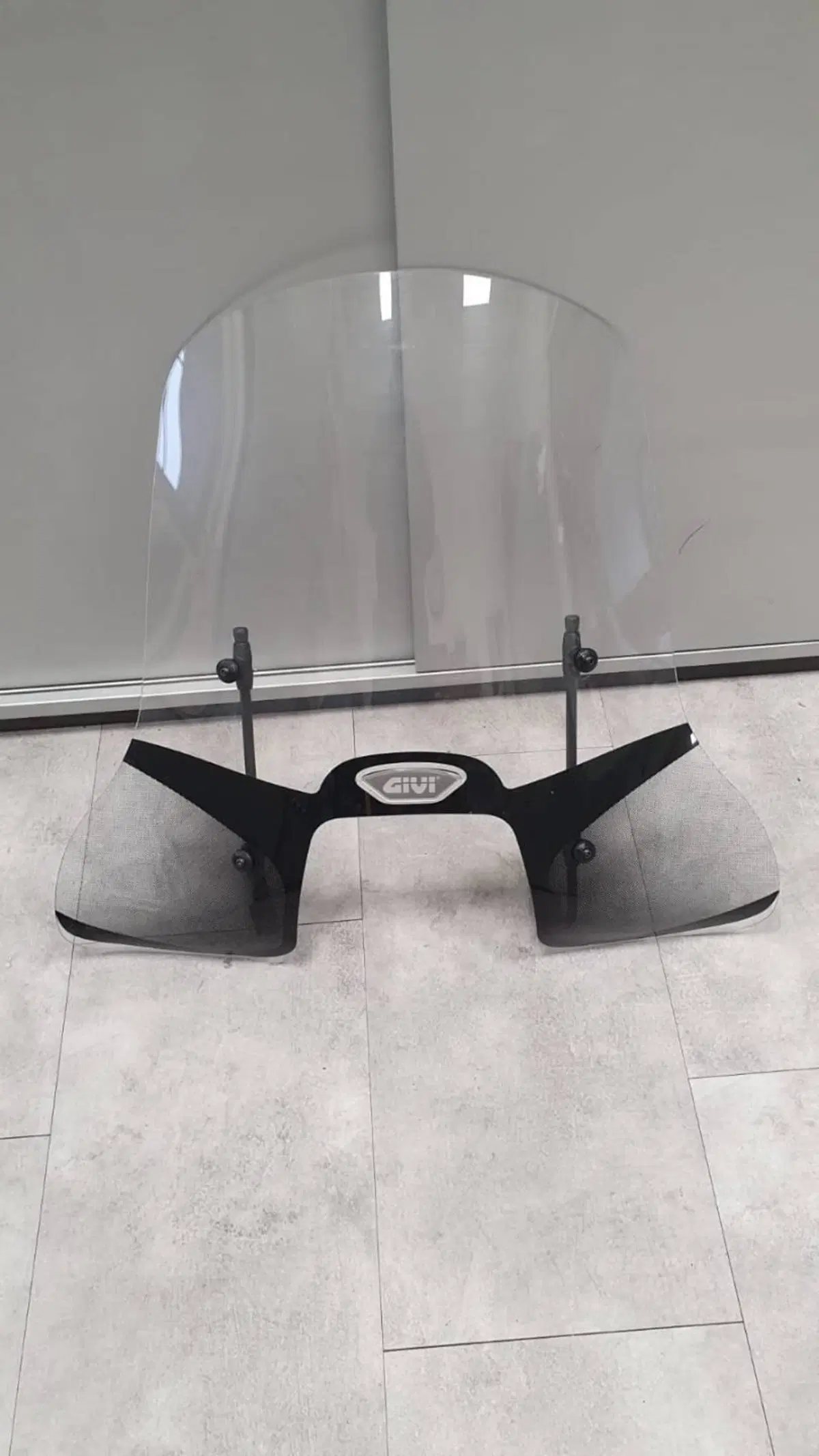 Parabrezza Givi 5606BL Beverly 125 300 350