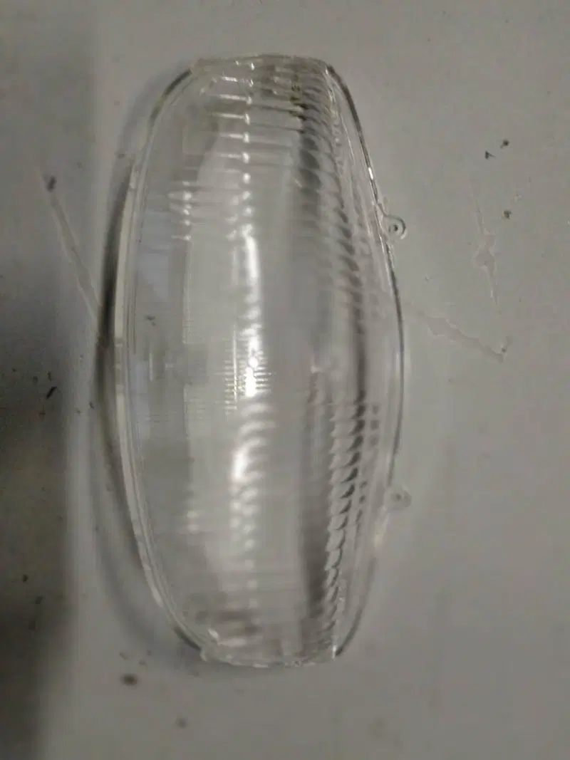VETRO FAN. ANT. PER APRILIA GULLIVER AP8212906