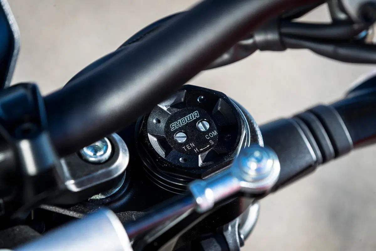 Ducati Streetfighter V2 (7)