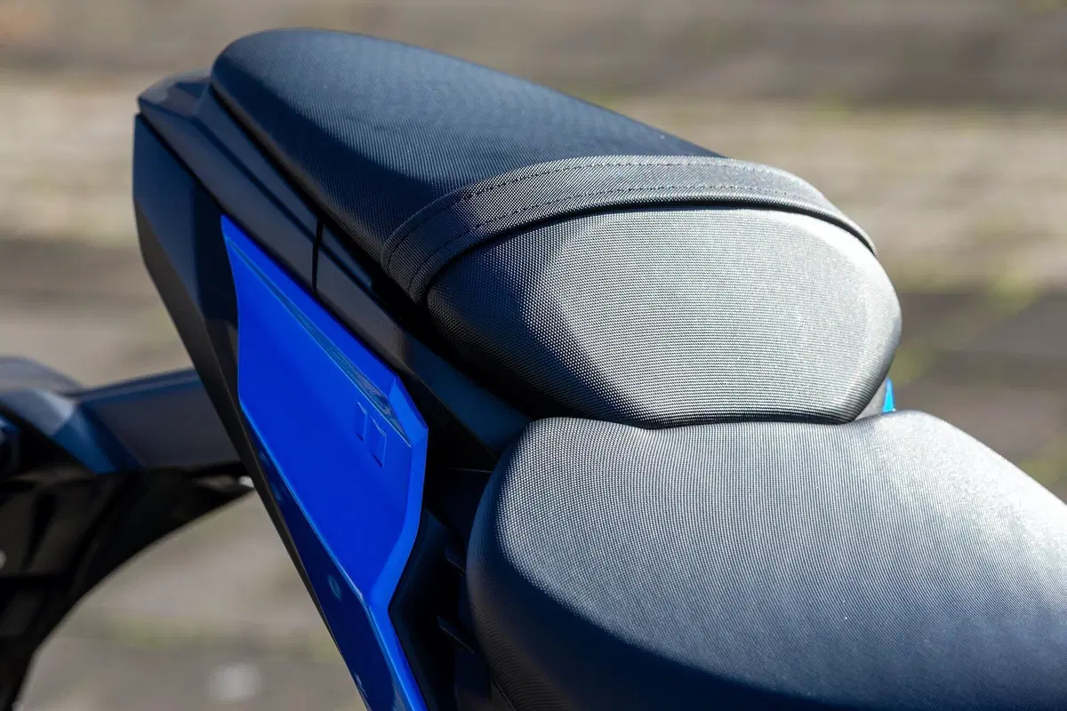 Suzuki GSX-S 950 TEST. Alternativa adulta (6)