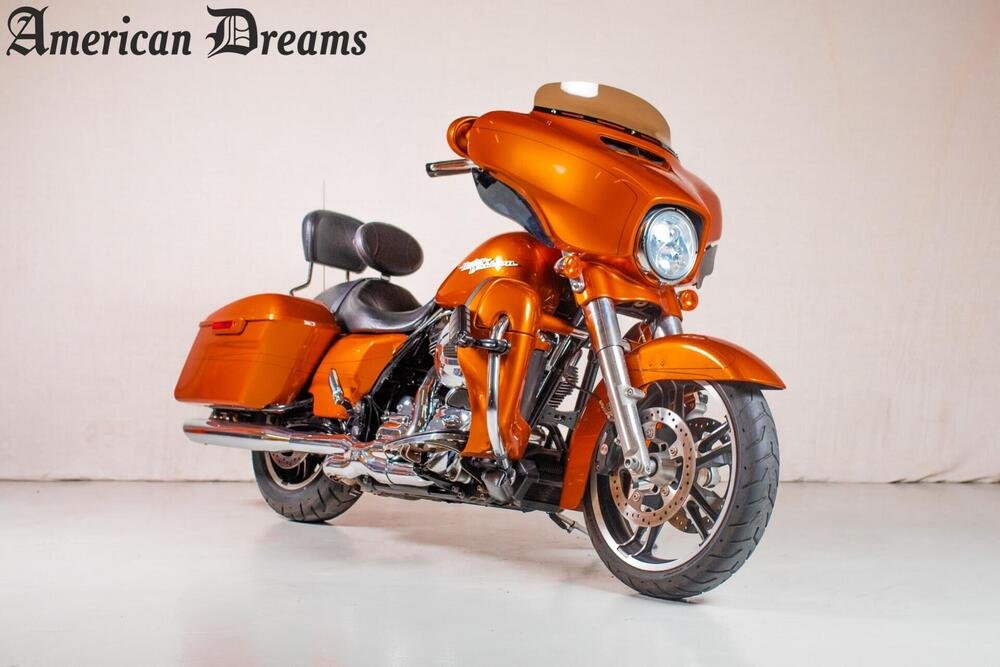 Harley-Davidson 1690 Street Glide Special (2014 - 16) - FLHX (2)