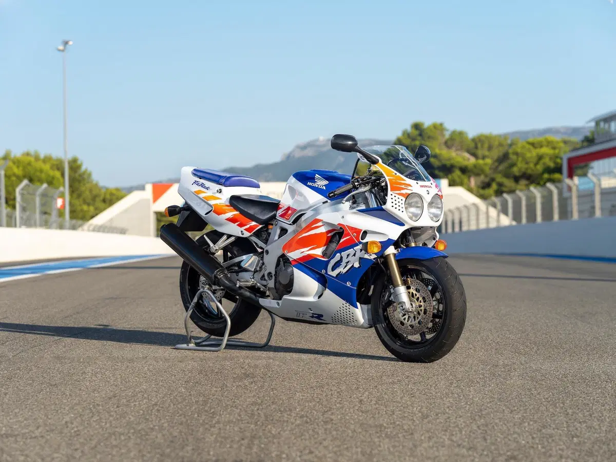 EICMA 2021, le novità: Honda CBR 1000RR-R Fireblade e Fireblade SP (3)