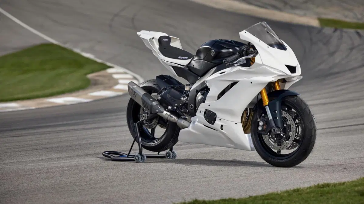 EICMA 2021, le novità: Yamaha YZF-R6 Race e YZF-R6 GYTR
