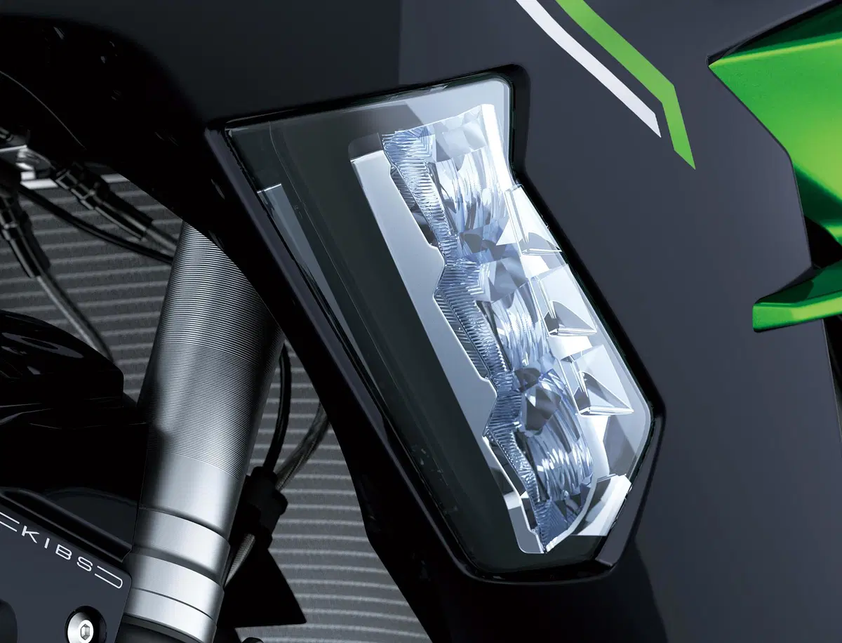 EICMA 2021, le novità: Kawasaki Ninja H2 SX SE 2022 (10)