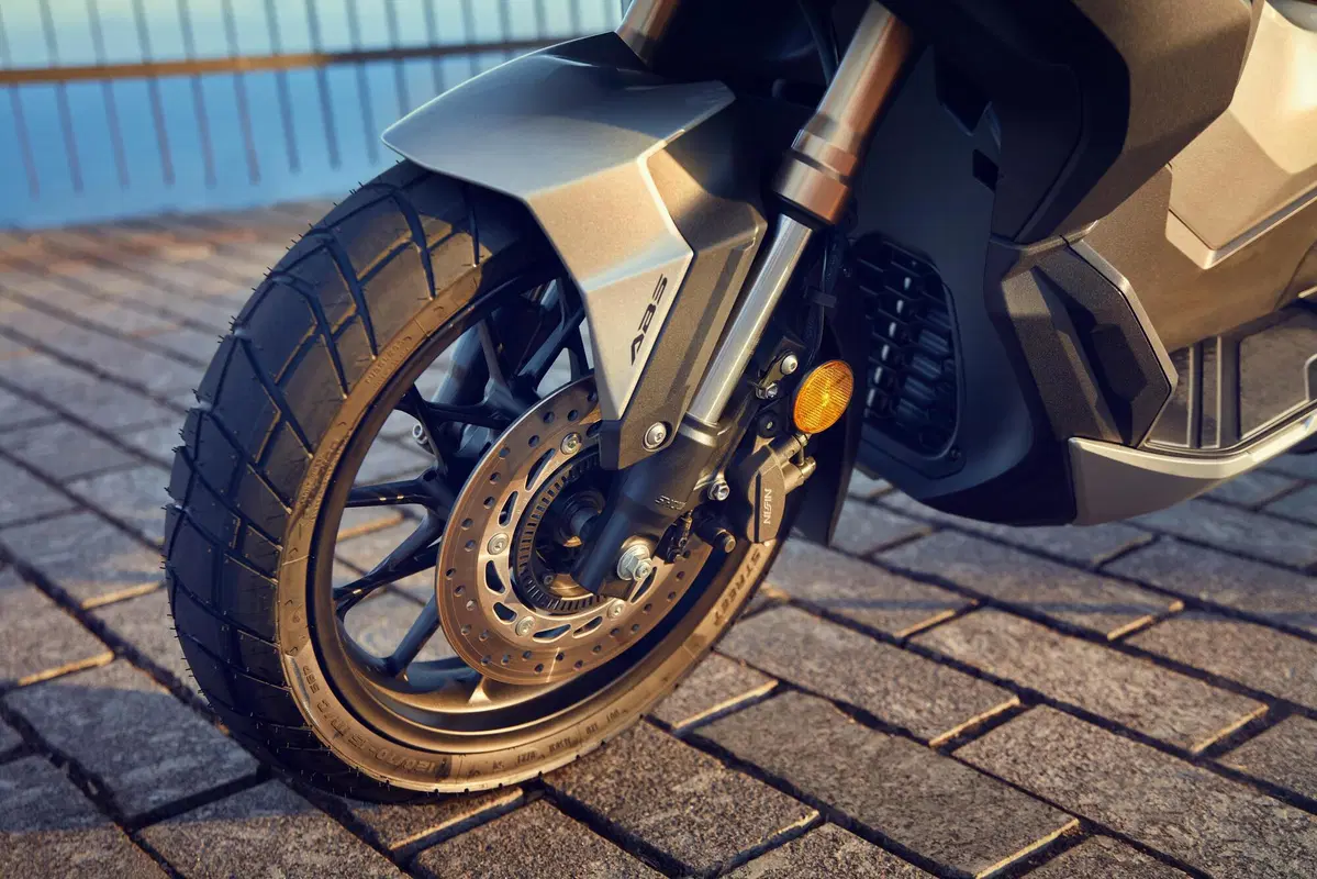 EICMA 2021, le novità: Honda ADV 350 (11)