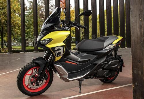 EICMA 2021, le novità: Aprilia SR GT 125 e SR GT 200 (3)