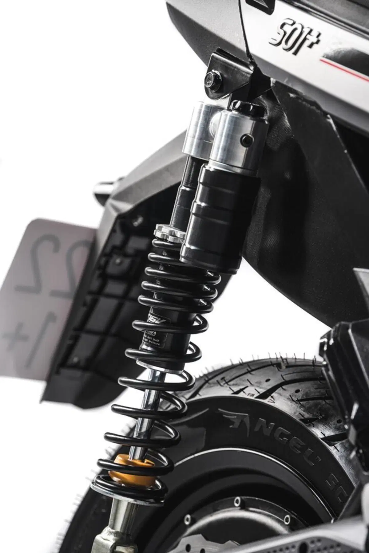 EICMA 2021, le novità: Silence S04 e S01 Plus (4)