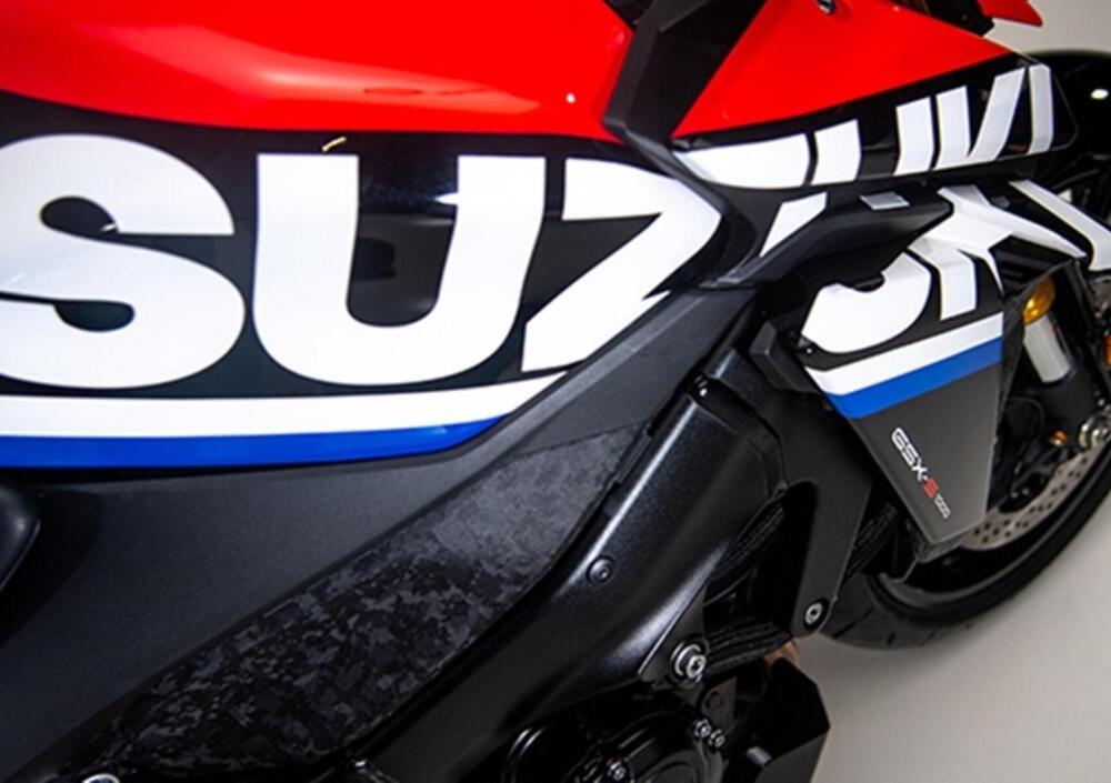 Suzuki GSX-S1000 Sert Edition (2022) (3)