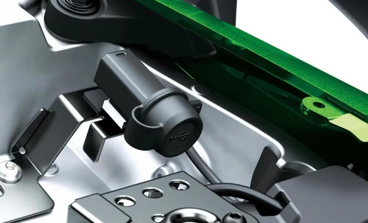Kawasaki Ninja H2 SX Ninja H2 SX SE (2022) (12)