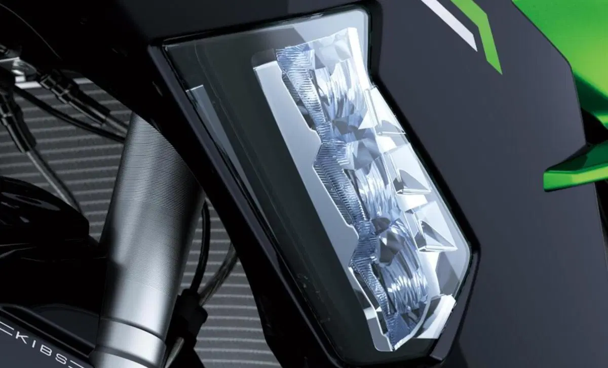 Kawasaki Ninja H2 SX Ninja H2 SX SE (2022) (15)