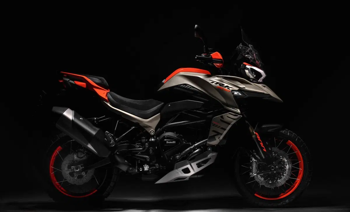 Benelli TRK 800 TRK 800 (2022) (10)