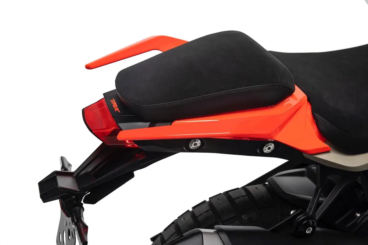 EICMA 2021, le novità: Benelli TRK 800 (9)