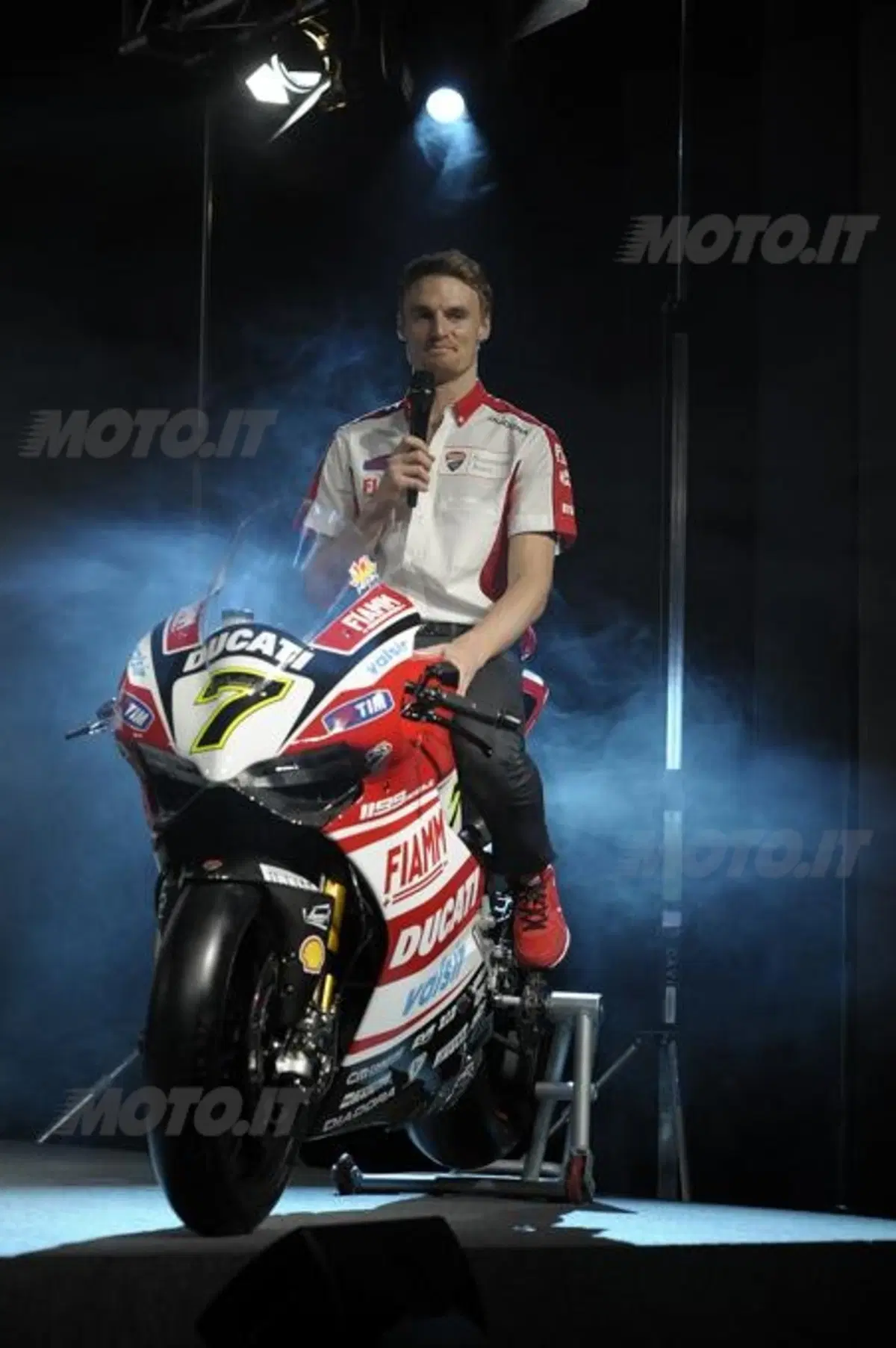Superbike. Ducati presenta ufficialmente team e piloti 2014 (3)