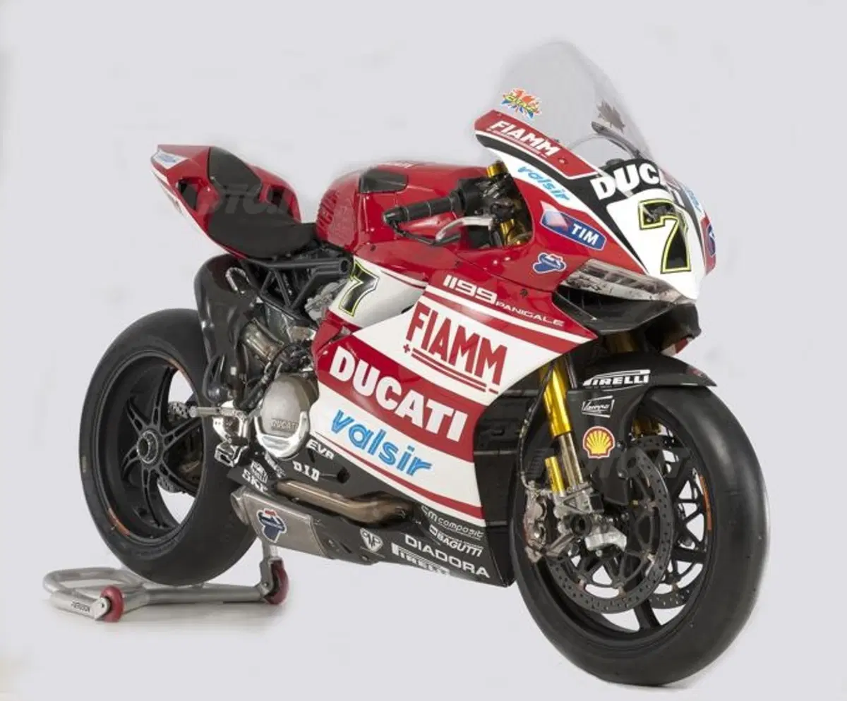 Superbike. Ducati presenta ufficialmente team e piloti 2014 (10)