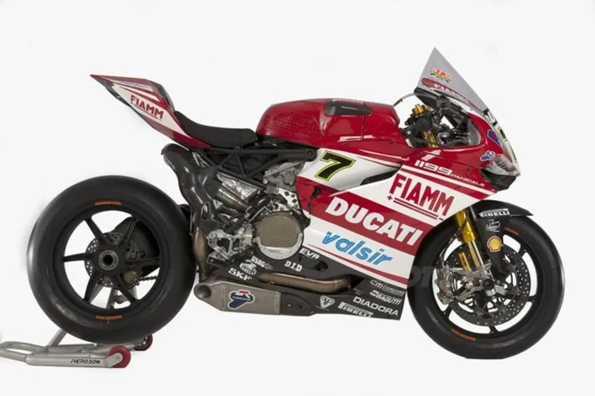 Superbike. Ducati presenta ufficialmente team e piloti 2014 (11)