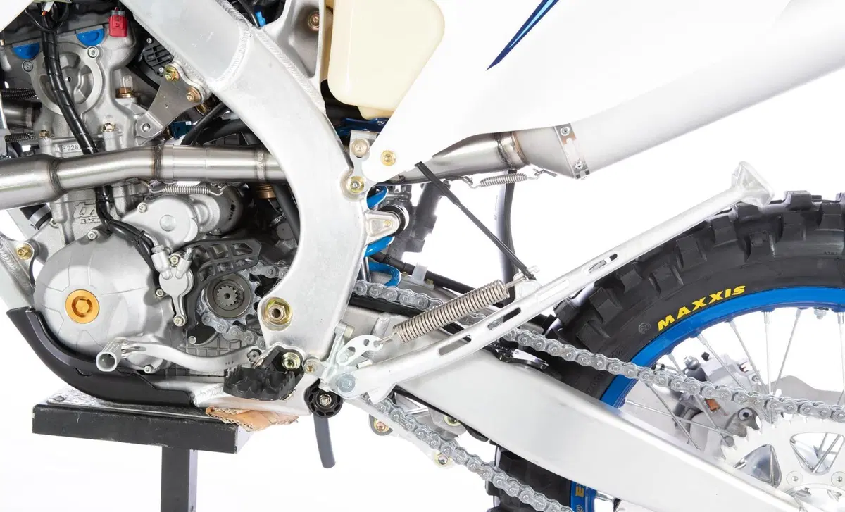 Tm Moto EN 300 F EN 300 Fi Es 4t (2022) (8)