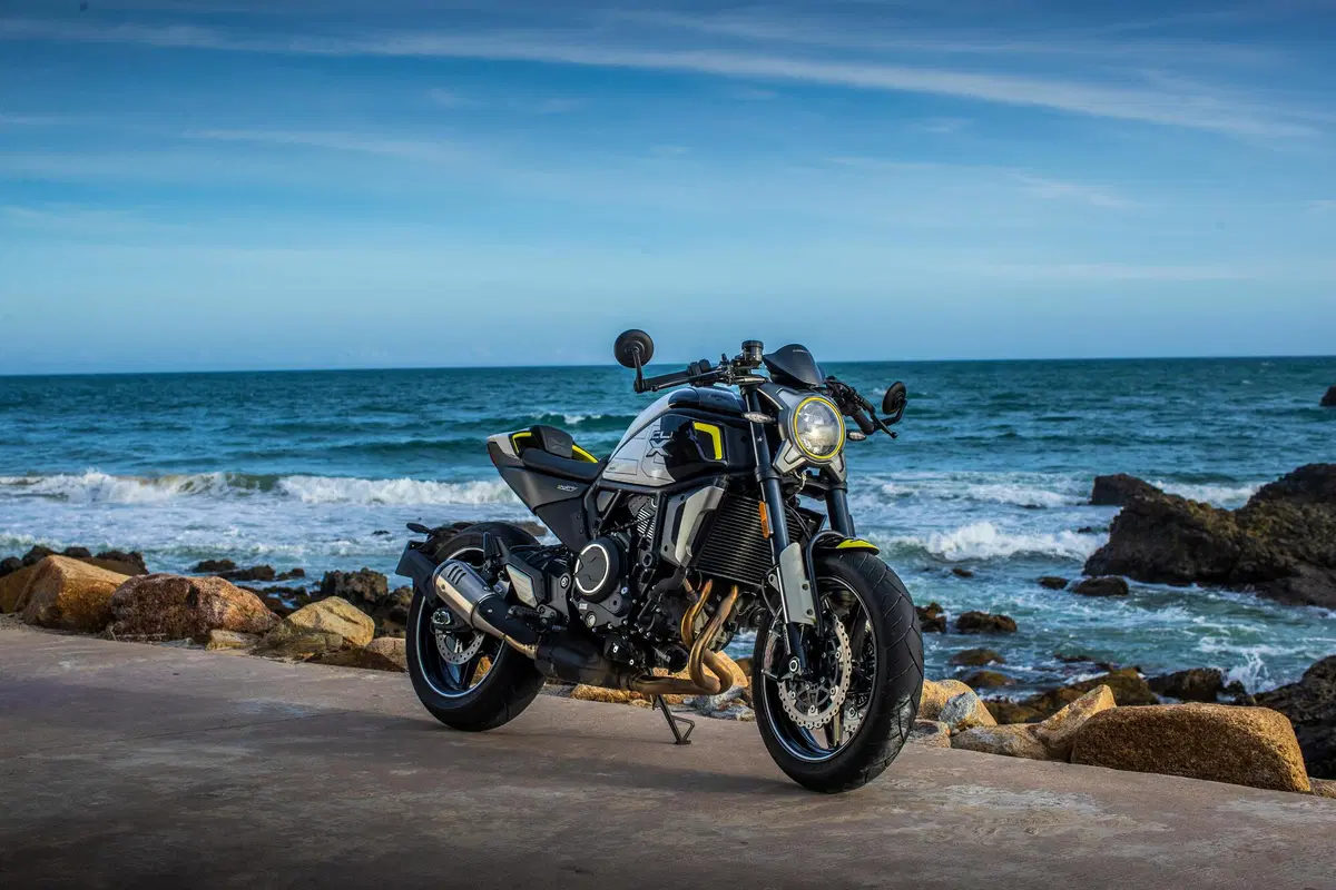 EICMA 2021, le novit&agrave;: CFMOTO 700 CL-X Sport e ADV