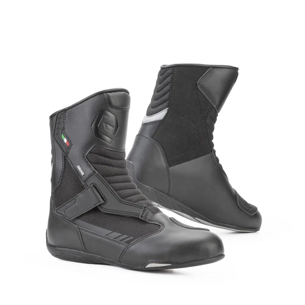 Eleveit a EICMA 2021 con la nuova collezione (9)