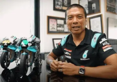 Razlan Razali tira le somme: “Valentino Rossi ha avuto problemi. Dovizioso aiuti Binder”