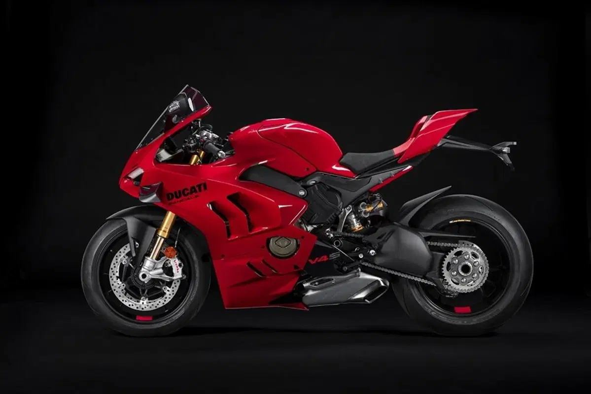 Ducati Panigale V4 e V4S 2022. Dati, prezzi e foto (9)