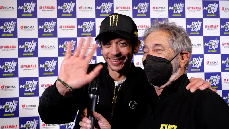 ESCLUSIVO - Valentino con Nico: "Il massimo della MotoGP &egrave; l'accelerazione" - L'INTERVISTA